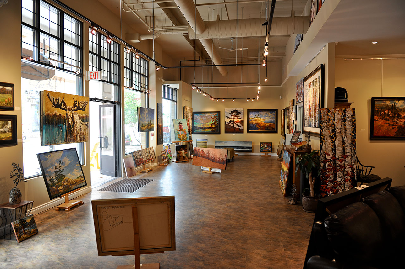 Luxury Homes in Blue Mountain